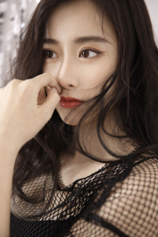 爱矢峰子